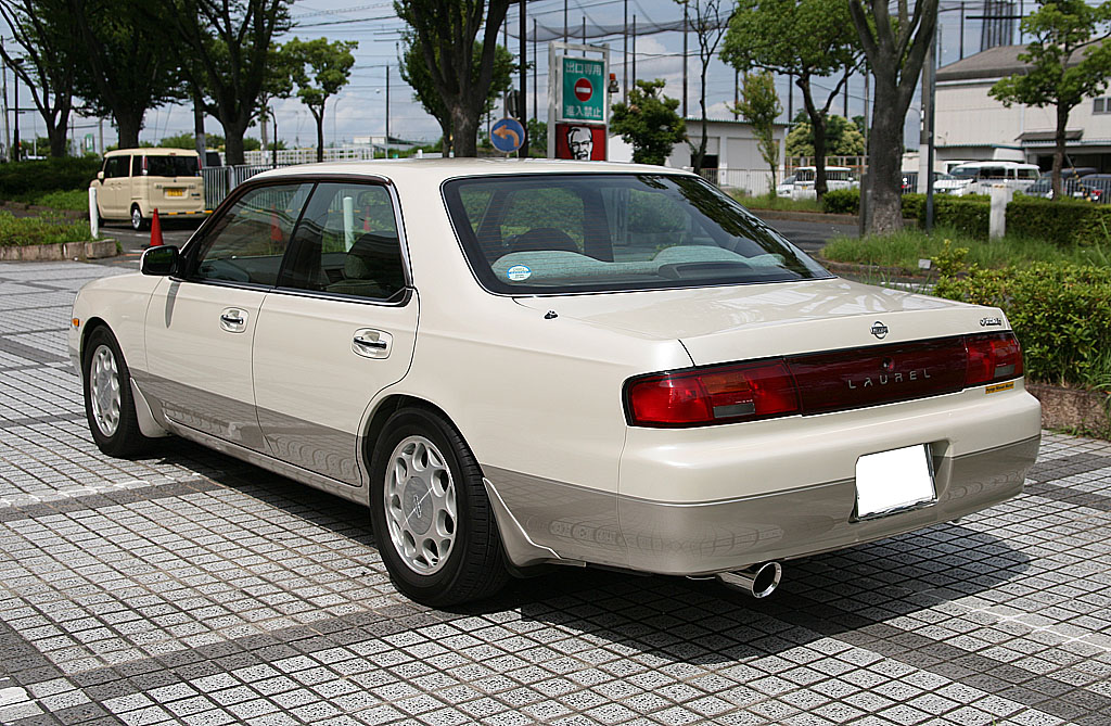 日産 ローレル HC34 左フェンダー 新座店 自動車・オートバイ